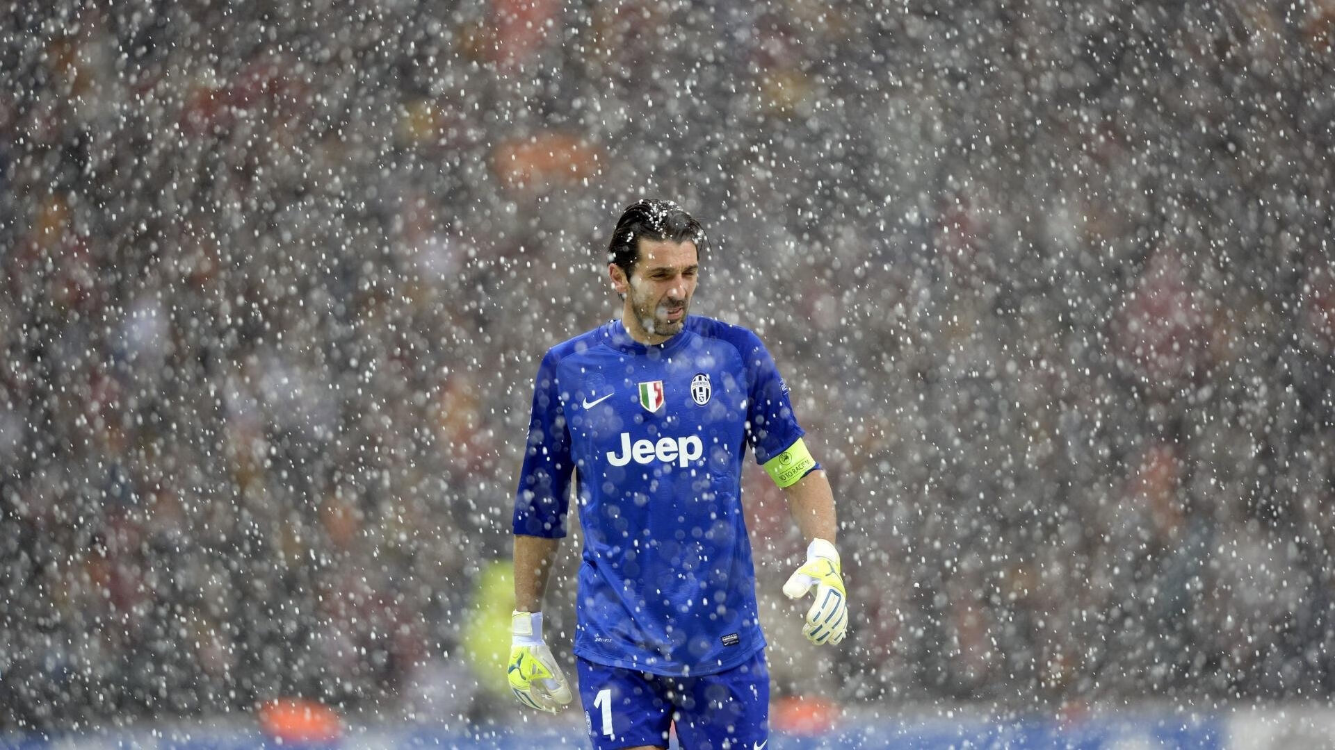 开云体育网页版-2022年总决赛：库里在关键时刻几次神级远投，让对手完全无解，夺冠瞬间令人难忘